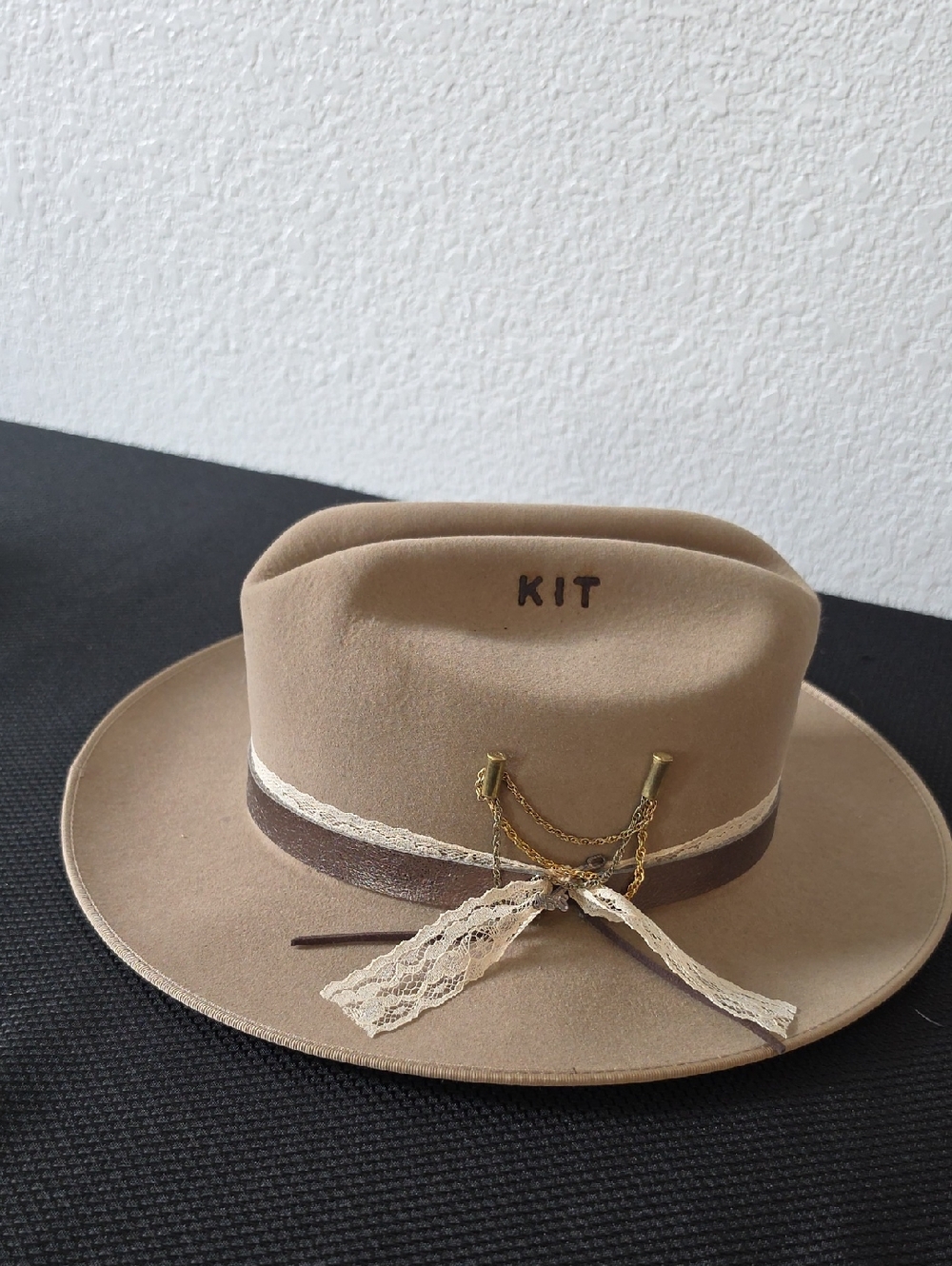 Stetson Beige Felt Wide-Brim Hat with Leather Sweatband